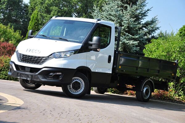 <span class="make">Iveco</span><br/> Daily Fahrgestell Einzelkabine Kipper – Bild 3