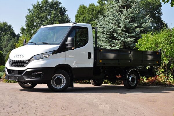 <span class="make">Iveco</span><br/> Daily Fahrgestell Einzelkabine Kipper – Bild 5