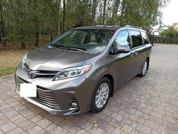 <span class="make">Toyota</span><br/> Sienna 3.5 V6 Limited AWD RFK Leder LPG