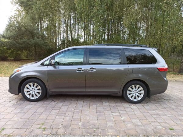 <span class="make">Toyota</span><br/> Sienna 3.5 V6 Limited AWD RFK Leder LPG – Bild 3