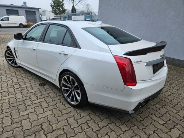<span class="make">Cadillac</span><br/> CTS CTS-V Final Carbon Edition – Bild 6