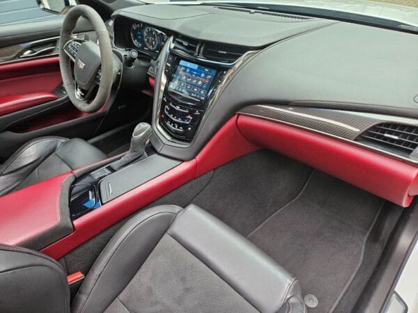 <span class="make">Cadillac</span><br/> CTS CTS-V Final Carbon Edition – Bild 13