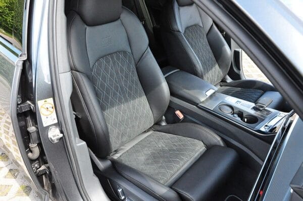 <span class="make">Audi</span><br/> A6 Avant 50 TDI quattro design RFK B&O S Line – Bild 18