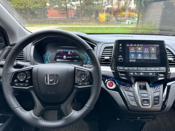 <span class="make">Honda</span><br/> Odyssey 3.5L V6  2023 Elite – Bild 7