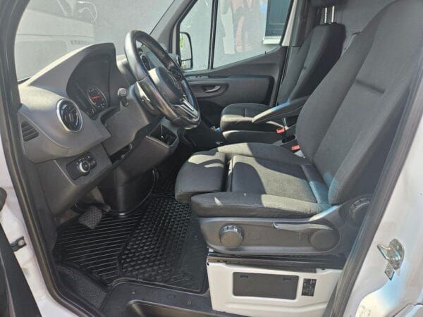 <span class="make">Mercedes-Benz</span><br/> Sprinter 314 CDI FWD L2 ACC RFK Navi SWA Alu – Bild 13