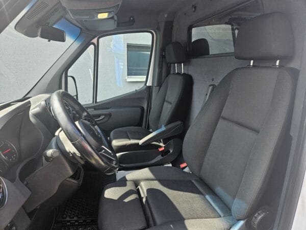 <span class="make">Mercedes-Benz</span><br/> Sprinter 314 CDI FWD L2 ACC RFK Navi SWA Alu – Bild 14