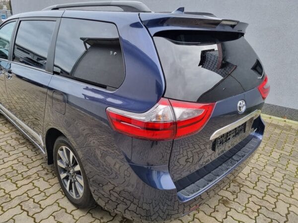 <span class="make">Toyota</span><br/> Sienna 3.5 V6 XLE Limited ACC RFK Leder – Bild 10