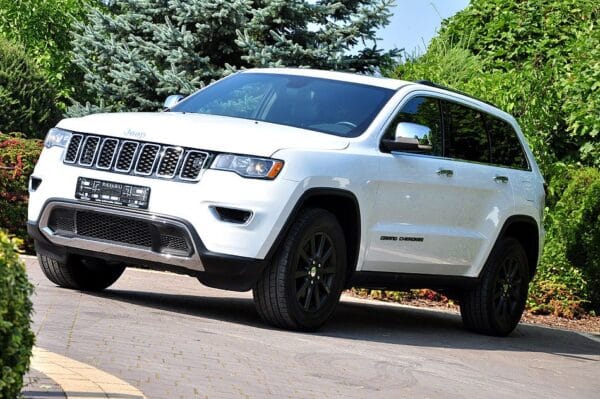 <span class="make">Jeep</span><br/> Grand Cherokee 3.6l V6 Limited Automatik – Bild 3