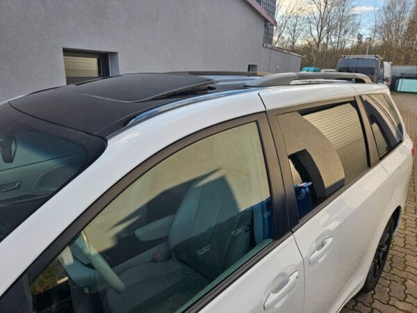 <span class="make">Toyota</span><br/> Sienna 3.5 V6 AWD XLE Leder RFK  AHK SWA – Bild 8