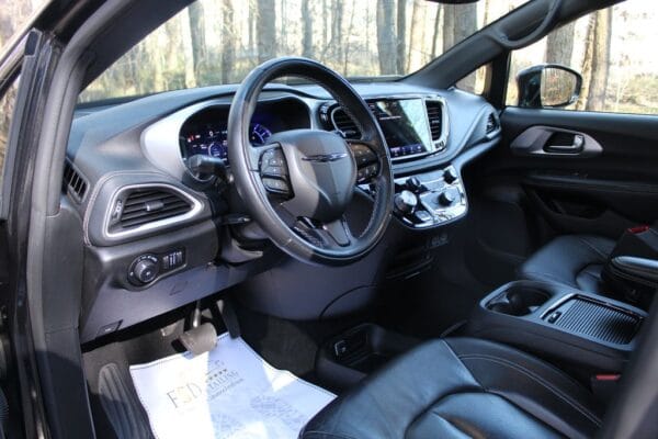 <span class="make">Chrysler</span><br/> Pacifica S HYBRID 3.6L 360 Kamera ACC SHA SWA – Bild 9