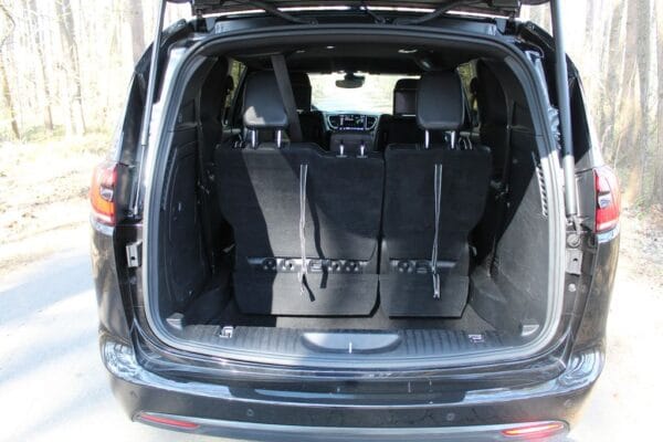 <span class="make">Chrysler</span><br/> Pacifica S HYBRID 3.6L 360 Kamera ACC SHA SWA – Bild 18