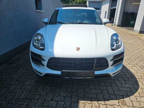 <span class="make">Porsche</span><br/> Macan Turbo RFK ACC Panorama Sitzbelüftung SWA – Bild 5