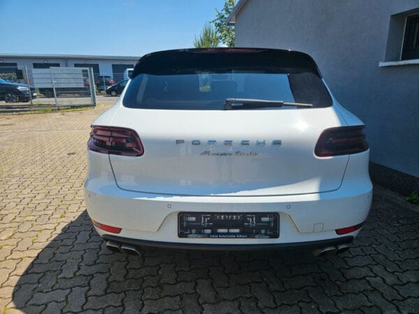 <span class="make">Porsche</span><br/> Macan Turbo RFK ACC Panorama Sitzbelüftung SWA – Bild 8