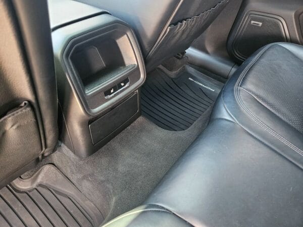 <span class="make">Porsche</span><br/> Macan Turbo RFK ACC Panorama Sitzbelüftung SWA – Bild 20