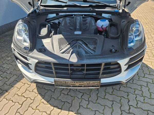 <span class="make">Porsche</span><br/> Macan Turbo RFK ACC Panorama Sitzbelüftung SWA – Bild 21