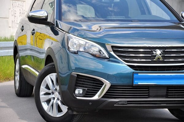 <span class="make">Peugeot</span><br/> 5008 Active AHK Panorama SWA – Bild 7
