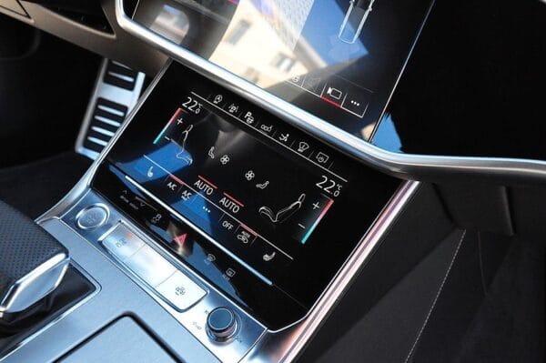 <span class="make">Audi</span><br/> A7 Sportback 50 TDI quattro S Line RFK Panorama – Bild 11