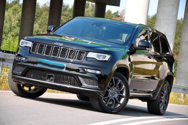 <span class="make">Jeep</span><br/> Grand Cherokee 5.7l V8 HEMI Automatik – Bild 2
