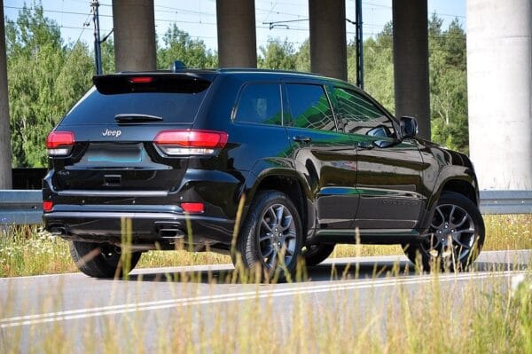<span class="make">Jeep</span><br/> Grand Cherokee 5.7l V8 HEMI Automatik – Bild 4