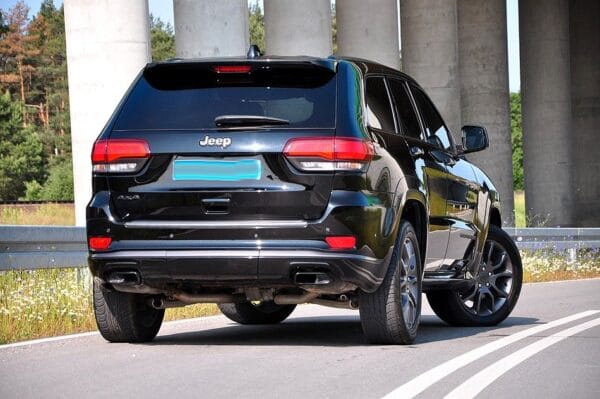 <span class="make">Jeep</span><br/> Grand Cherokee 5.7l V8 HEMI Automatik – Bild 5
