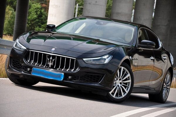 <span class="make">Maserati</span><br/> Ghibli