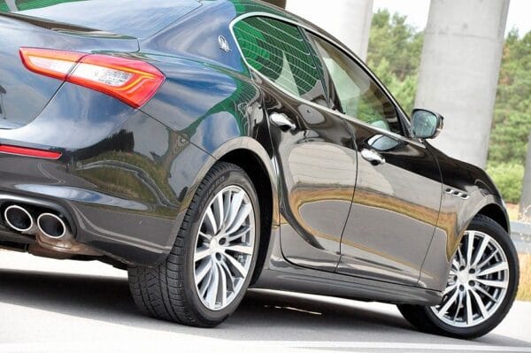 <span class="make">Maserati</span><br/> Ghibli – Bild 5
