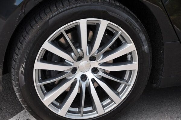 <span class="make">Maserati</span><br/> Ghibli – Bild 21