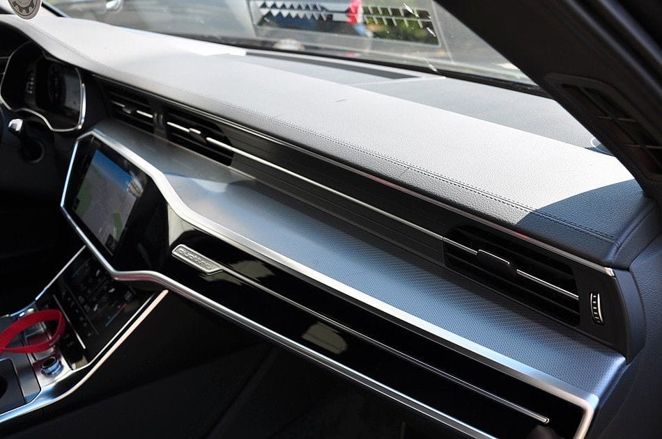 <span class="make">Audi</span><br/> A6 Avant 50 TDI quattro design RFK B&O S Line – Bild 13