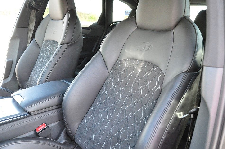 <span class="make">Audi</span><br/> A6 Avant 50 TDI quattro design RFK B&O S Line – Bild 17