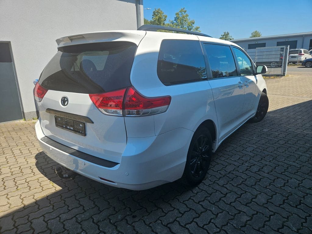 <span class="make">Toyota</span><br/> Sienna 3.5 V6 AWD XLE Leder RFK AHK SWA – Bild 7