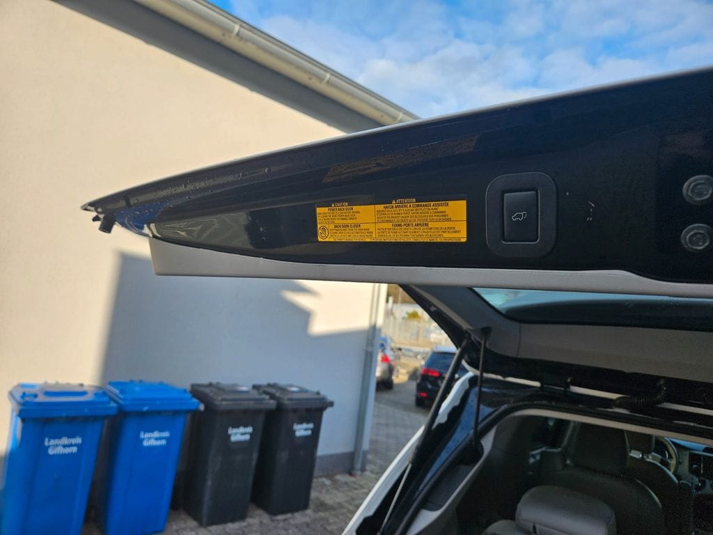 <span class="make">Toyota</span><br/> Sienna 3.5 V6 AWD XLE Leder RFK AHK SWA – Bild 10