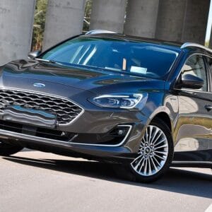 <span class="make">Ford</span><br/> Focus Turnier Vignale AHK RFK STH