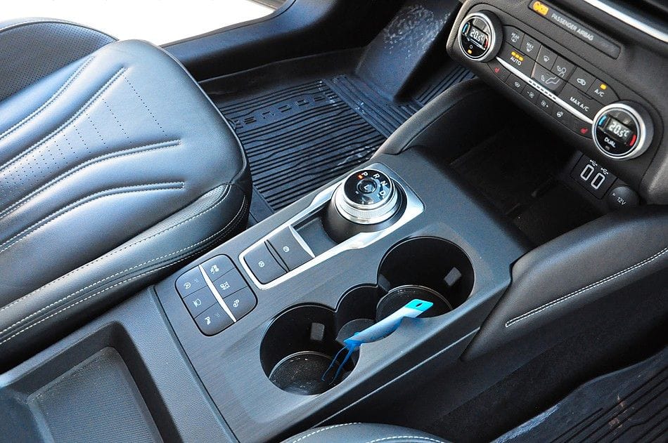 <span class="make">Ford</span><br/> Focus Turnier Vignale AHK RFK STH – Bild 11