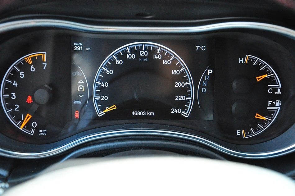 <span class="make">Jeep</span><br/> Grand Cherokee 5.7l V8 HEMI Automatik TRAILHAWK – Bild 8