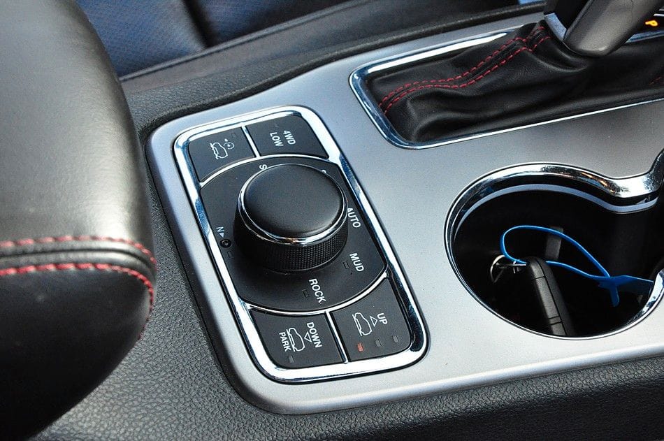 <span class="make">Jeep</span><br/> Grand Cherokee 5.7l V8 HEMI Automatik TRAILHAWK – Bild 13