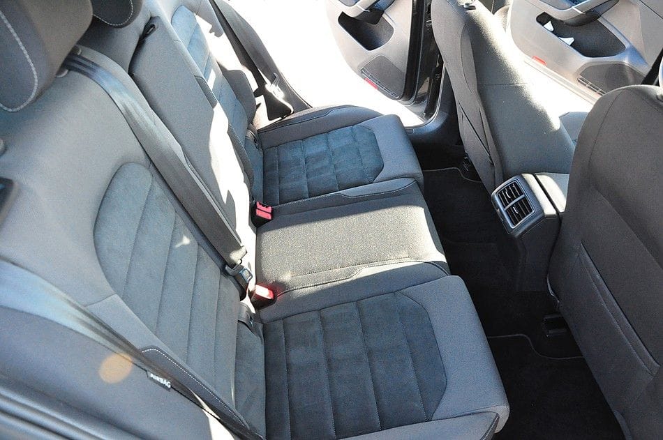 <span class="make">Volkswagen</span><br/> Golf VII Variant Alltrack BMT/Start-Stopp 4Motio – Bild 16