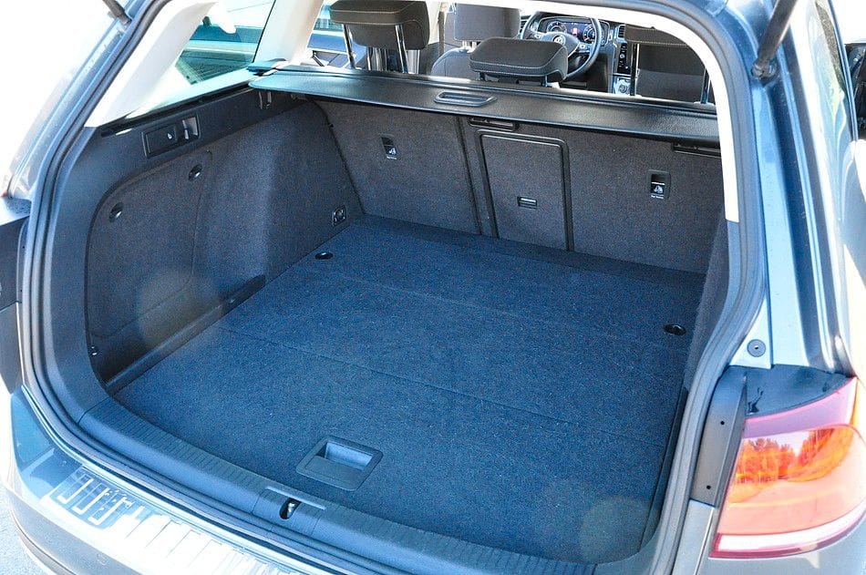 <span class="make">Volkswagen</span><br/> Golf VII Variant Alltrack BMT/Start-Stopp 4Motio – Bild 20