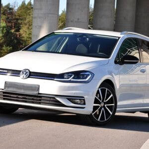 <span class="make">Volkswagen</span><br/> Golf VII Variant Highline ACC STH RFK