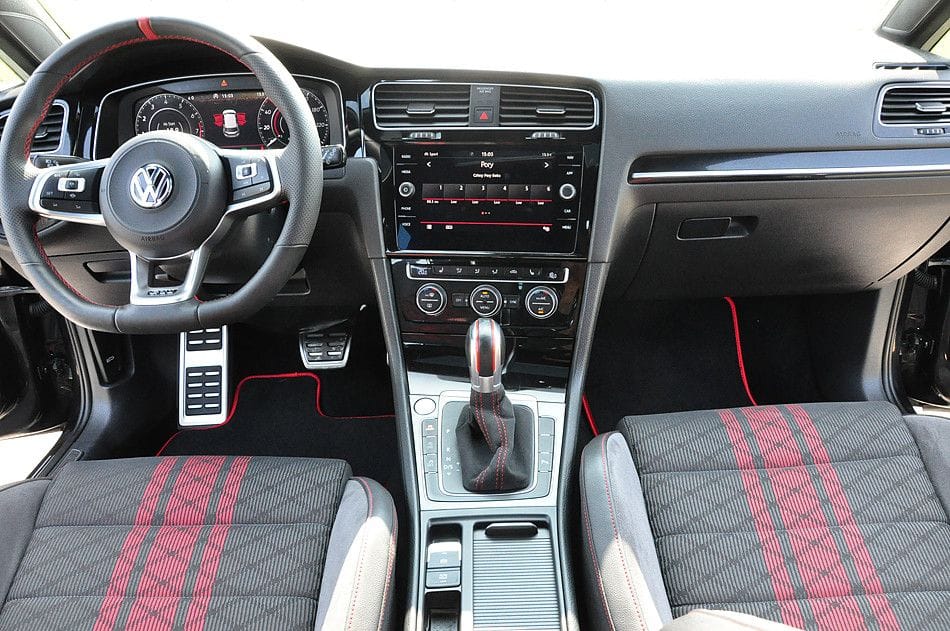 <span class="make">Volkswagen</span><br/> Golf VII Lim. GTI TCR RFK – Bild 11