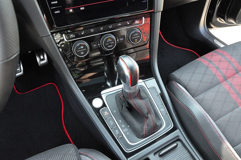 <span class="make">Volkswagen</span><br/> Golf VII Lim. GTI TCR RFK – Bild 14