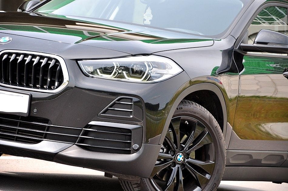 <span class="make">BMW</span><br/> X2 sDrive 18 d RFK Navi DAB Shadow-Line – Bild 5