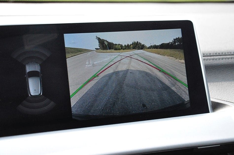 <span class="make">BMW</span><br/> X2 sDrive 18 d RFK Navi DAB Shadow-Line – Bild 19