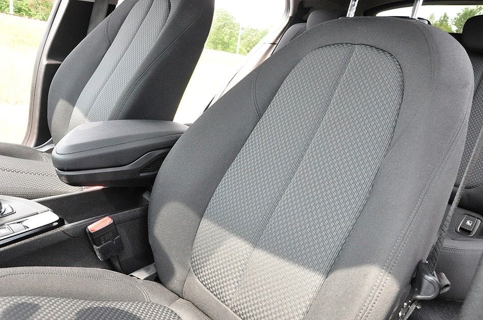 <span class="make">BMW</span><br/> X2 sDrive 18 d RFK Navi DAB Shadow-Line – Bild 23