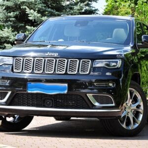 <span class="make">Jeep</span><br/> Grand Cherokee 5.7l V8 HEMI Summit Automatik